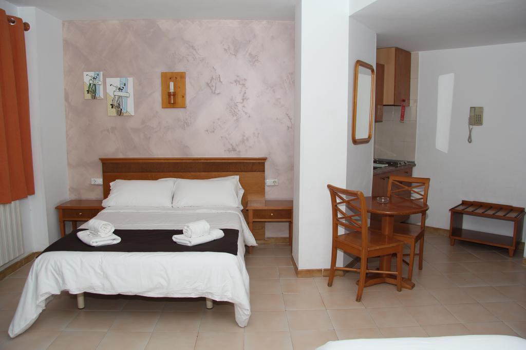 Gomila Palma Apartments מראה חיצוני תמונה